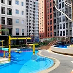 Modern Look And Homey Studio Apartment At Transpark Juanda Bekasi Timur By Travelio