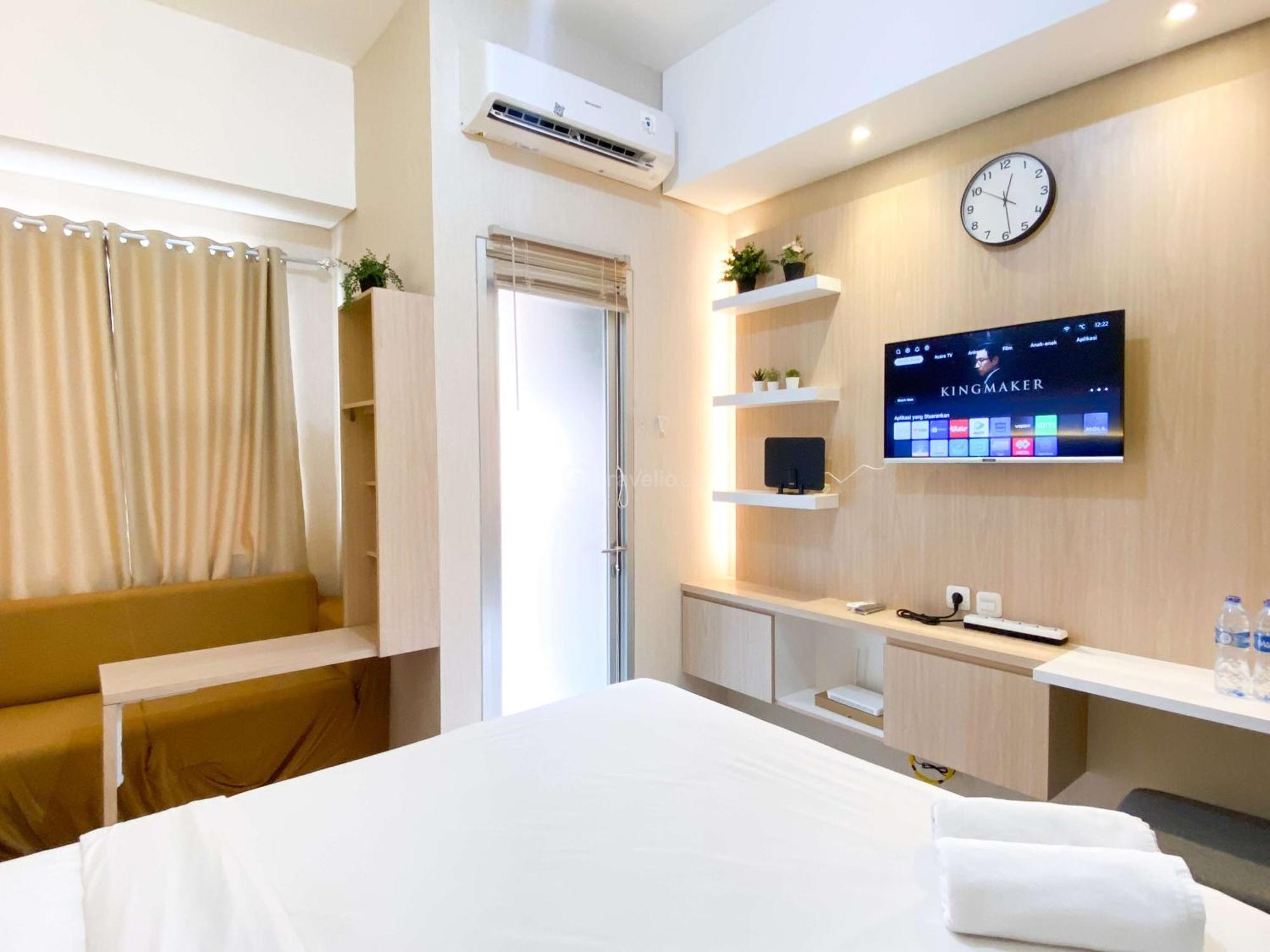 Modern Look And Homey At Transpark Juanda Timur By Travelio